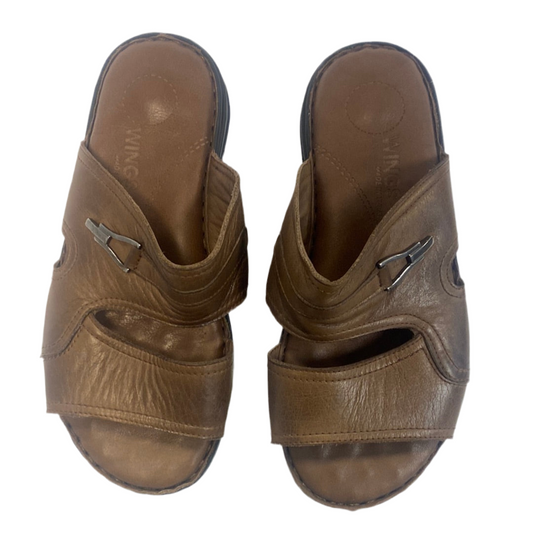 Wings sandals brown