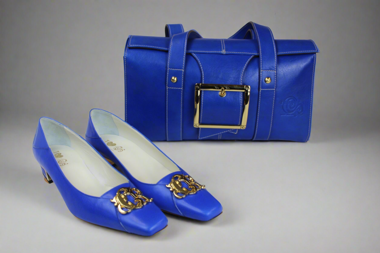 Blue ocean bag & heels (40)