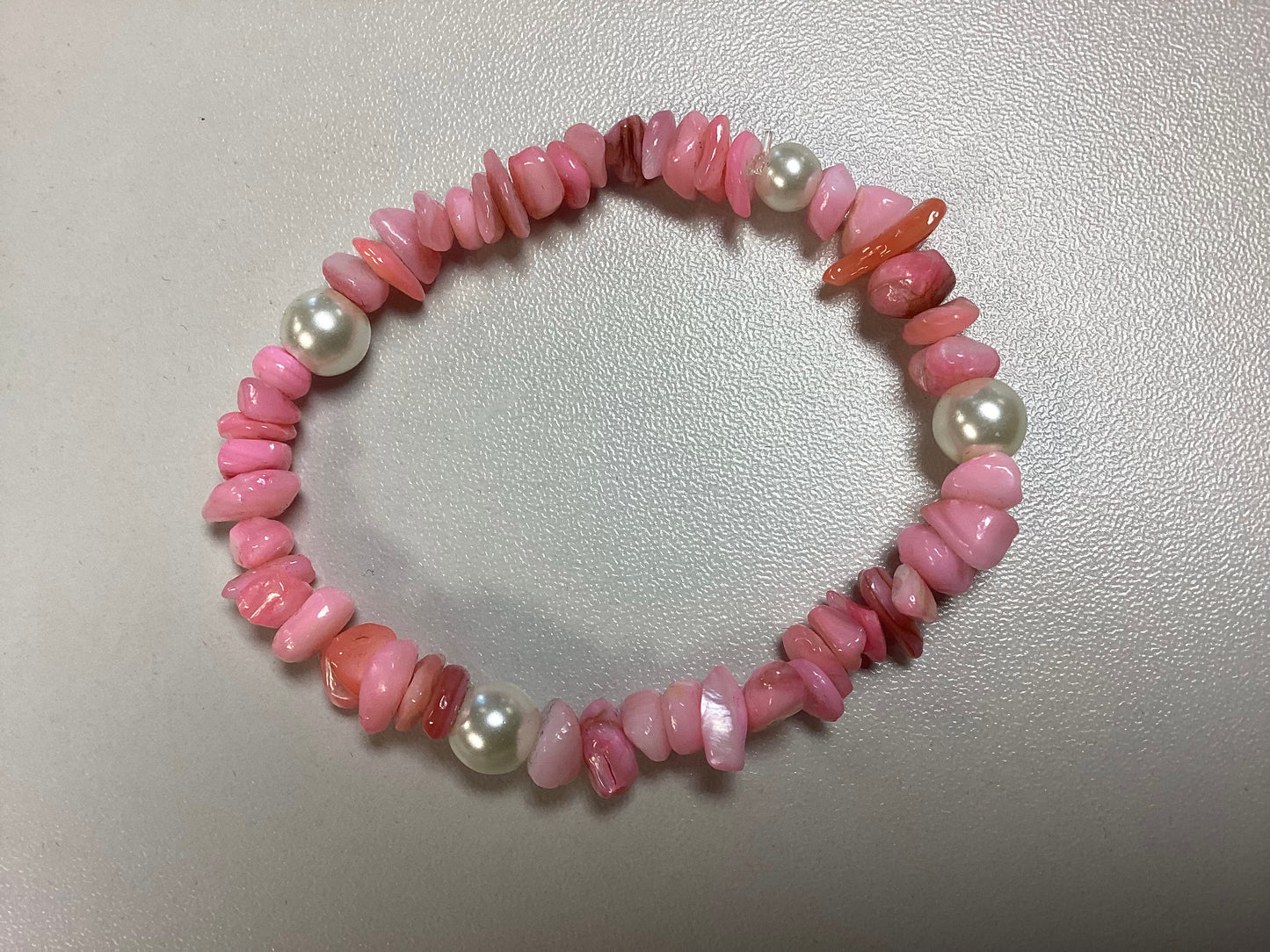 Pink marble and pearl bracelet